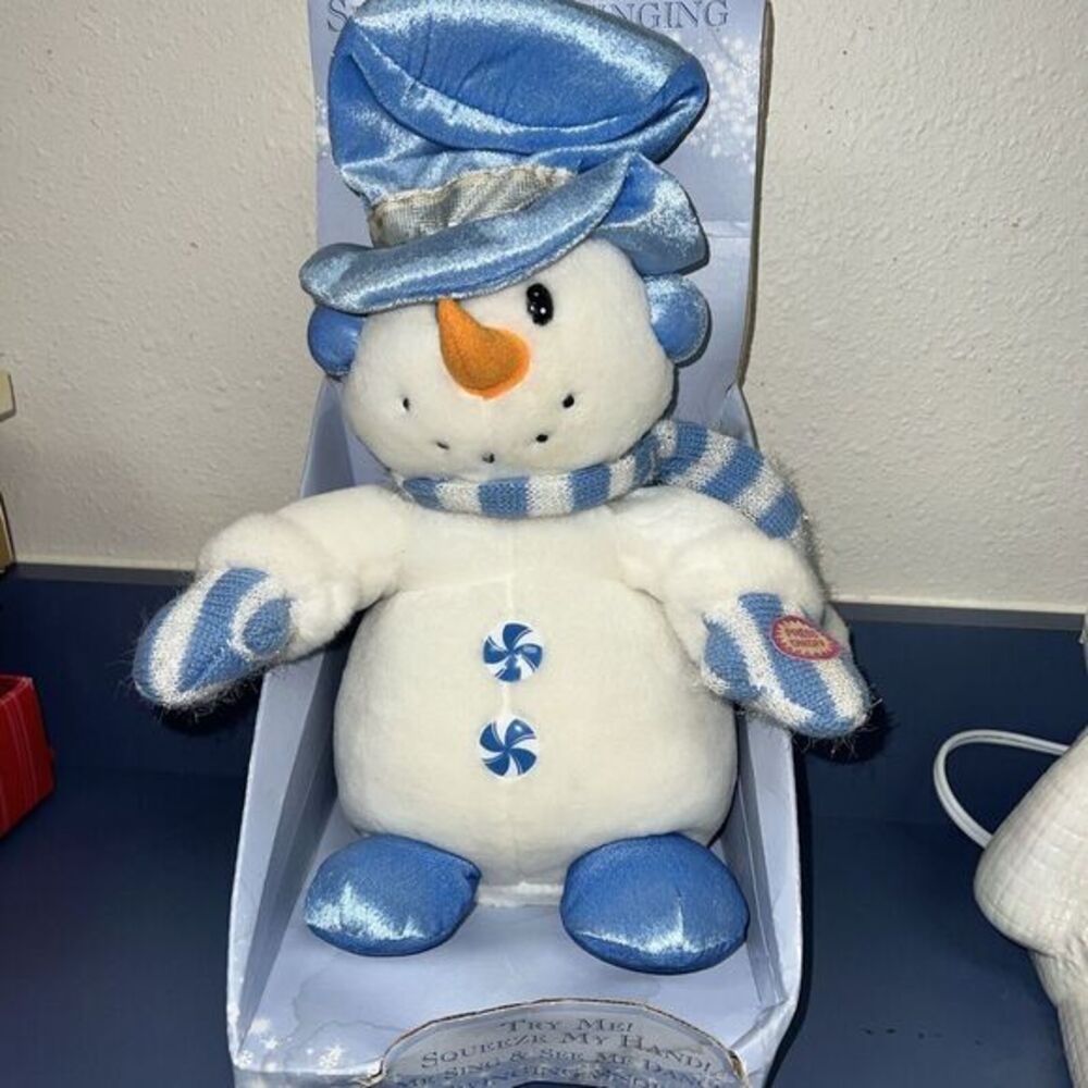 Animated Dancing Singing And Swinging Snowman Squeeze Hand.‎ DOES NOT WORK blue